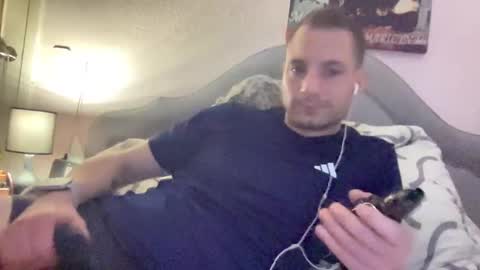 Snapshot of hardnstyle chatting on February 20, 1:46 am HARD AND STYLE online show from February 20, 1:46 am