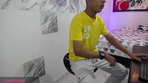 Snapshot of hardsexlove08 chatting on January 21, 8:00 pm Andres Dean online show from January 21, 8:00 pm