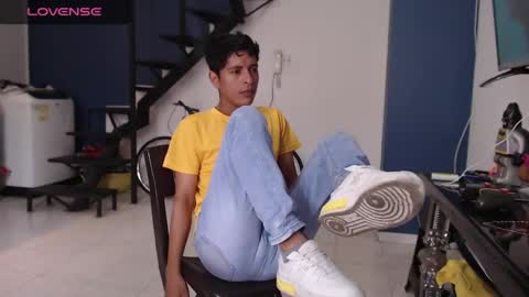 Snapshot of hardsexlove08 chatting on February 19, 6:00 pm Andres Dean online show from February 19, 6:00 pm