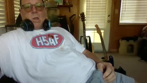 HSS online show from April 15, 10:32 pm