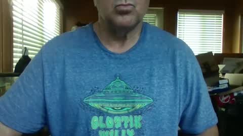 Snapshot of hardsweetandsticky chatting on September 30, 6:00 pm HSS online show from September 30, 6:00 pm