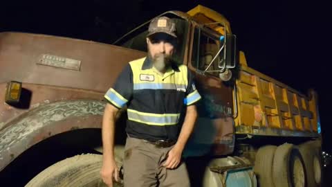 Snapshot of hardworkertn chatting on October 28, 1:30 am hardworkertn online show from October 28, 1:30 am