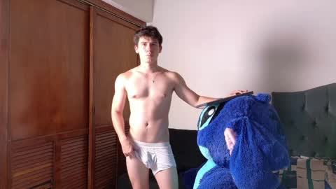 Sebastian online show from April 11, 9:29 pm