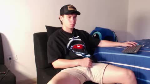 Snapshot of harry_brown2324 chatting on October 20, 8:13 pm Sebastian online show from October 20, 8:13 pm