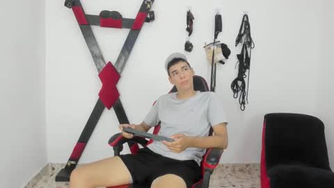 Harry online show from November 19, 6:52 pm