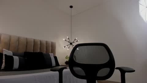 Harry Jones online show from January 9, 5:43 pm