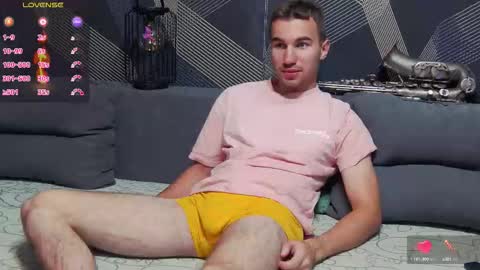 Snapshot of harvey_ren chatting on September 20, 8:20 pm Harvey online show from September 20, 8:20 pm