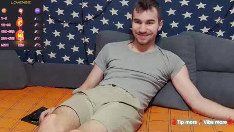 Snapshot of harvey_ren chatting on March 5, 9:39 pm Harvey online show from March 5, 9:39 pm