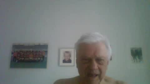 hasseris43327 online show from April 3, 3:20 pm