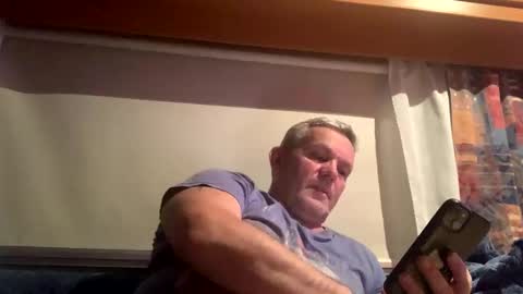 hawks2113 online show from December 30, 11:28 pm