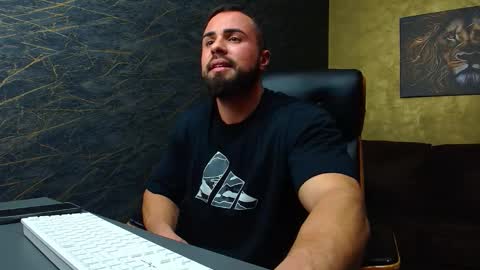 HayesWood online show from November 13, 7:57 am