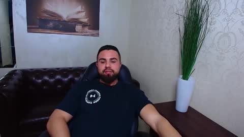 HayesWood online show from February 3, 6:22 am