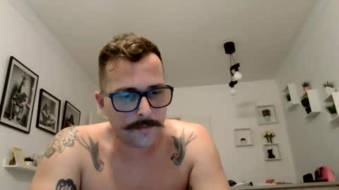 haze_john online show from May 8, 10:43 pm