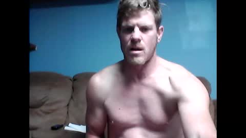 Snapshot of heags83 chatting on September 30, 10:52 am heags83 online show from September 30, 10:52 am