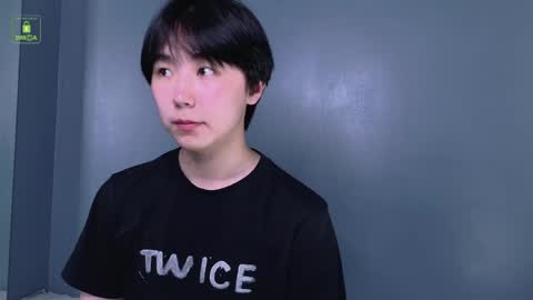 HEEJIN online show from June 8, 3:13 pm
