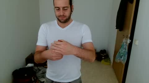 Snapshot of hei_69 chatting on October 21, 4:32 pm hei_69 online show from October 21, 4:32 pm