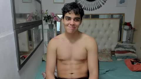 Snapshot of heiker_ chatting on October 9, 3:11 am heiker_ online show from October 9, 3:11 am