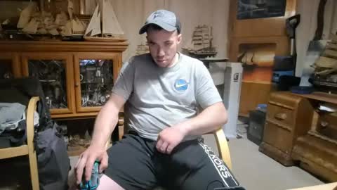 xxScubaStevexx online show from April 20, 6:05 am