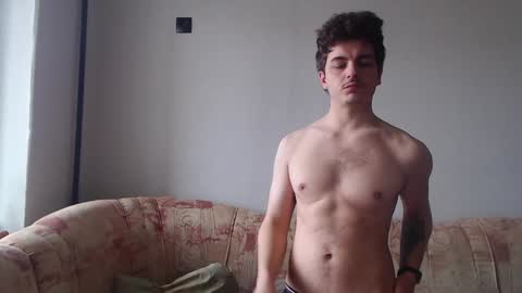 Snapshot of hellish_sugar chatting on January 27, 7:35 am Remy online show from January 27, 7:35 am
