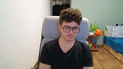 Remy online show from November 23, 1:33 pm