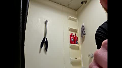 helpmestroke88 online show from December 19, 3:58 am