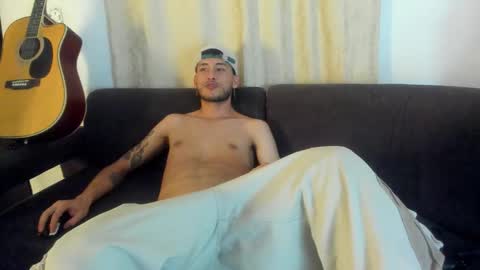 henrik_senn online show from October 26, 2:46 am