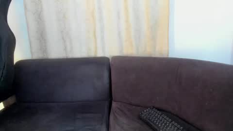 henrik_senn online show from October 17, 2:48 am