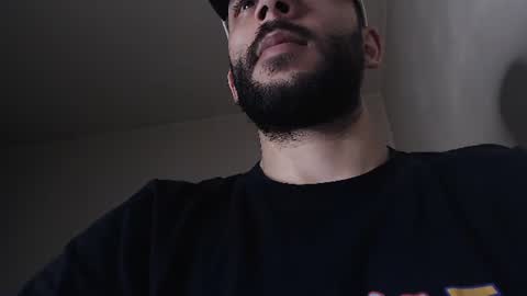 HenryAxe online show from June 12, 2:26 pm