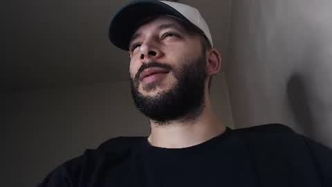 HenryAxe online show from June 13, 2:48 pm