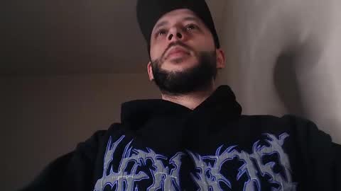 HenryAxe online show from May 1, 1:03 pm