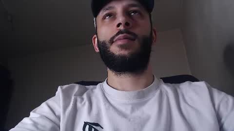 HenryAxe online show from June 19, 1:16 pm