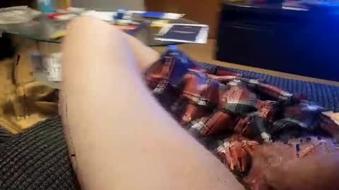 Henrybones online show from October 23, 6:33 pm