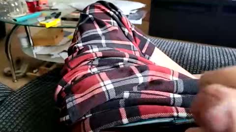 Henrybones online show from October 25, 8:27 am