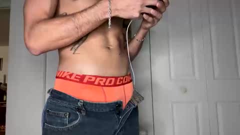 henrycase69 online show from February 24, 9:59 pm