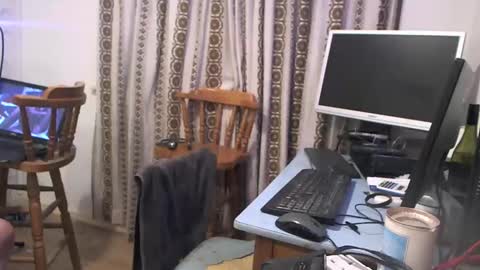Snapshot of hermeneutika chatting on December 14, 7:29 am mature online show from December 14, 7:29 am