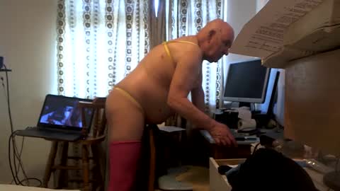 Snapshot of hermeneutika chatting on March 10, 8:39 am mature online show from March 10, 8:39 am