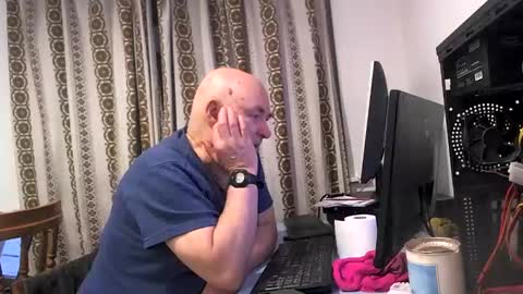 Snapshot of hermeneutika chatting on February 28, 10:17 pm mature online show from February 28, 10:17 pm