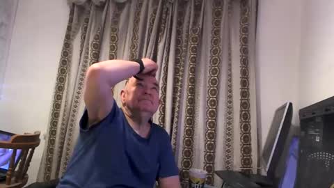 Snapshot of hermeneutika chatting on January 14, 7:06 am mature online show from January 14, 7:06 am
