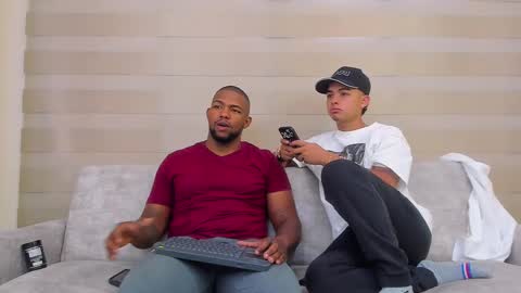Snapshot of heteros_men chatting on March 11, 7:47 pm heteros men online show from March 11, 7:47 pm