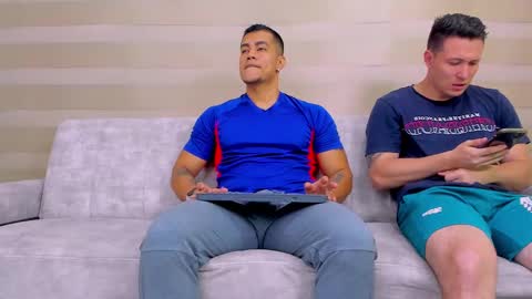 Snapshot of heteros_men chatting on February 14, 1:40 pm heteros men online show from February 14, 1:40 pm