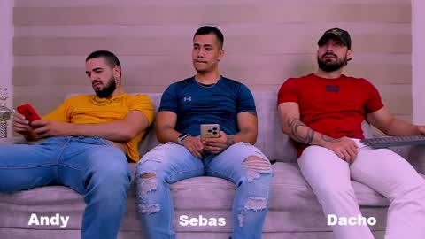 Snapshot of heteros_men chatting on February 4, 1:38 pm heteros men online show from February 4, 1:38 pm