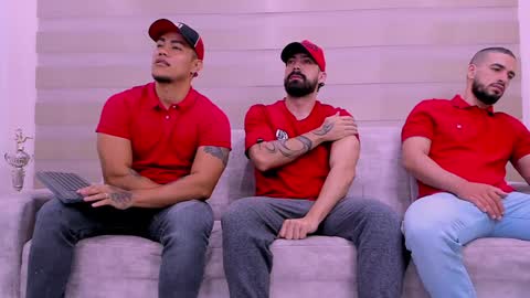 Snapshot of heteros_men chatting on January 25, 1:30 pm heteros men online show from January 25, 1:30 pm