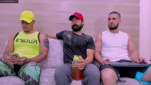 Snapshot of heteros_men chatting on January 13, 1:28 pm heteros men online show from January 13, 1:28 pm