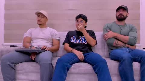 Snapshot of heteros_men chatting on December 31, 1:30 pm heteros men online show from December 31, 1:30 pm