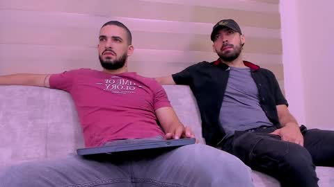 Snapshot of heteros_men chatting on January 28, 1:27 pm heteros men online show from January 28, 1:27 pm
