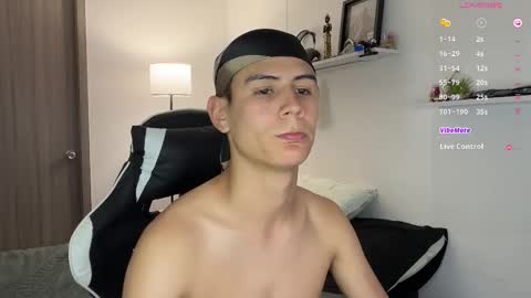 hey_cesard online show from October 20, 11:19 pm