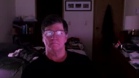 Snapshot of hg99too chatting on December 31, 3:31 pm hg99too online show from December 31, 3:31 pm