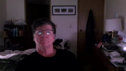 Snapshot of hg99too chatting on January 4, 2:14 pm hg99too online show from January 4, 2:14 pm