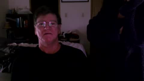 Snapshot of hg99too chatting on December 2, 2:50 pm hg99too online show from December 2, 2:50 pm