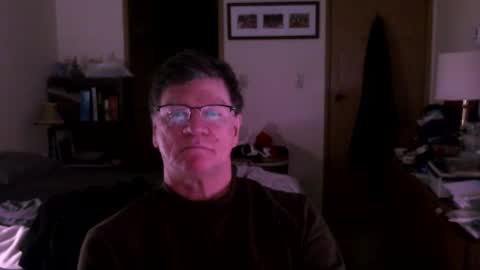 Snapshot of hg99too chatting on December 7, 2:57 pm hg99too online show from December 7, 2:57 pm